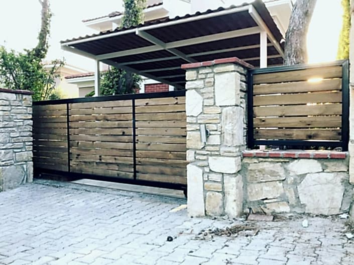 Yana Kayar Ahşap Garaj Kapısı